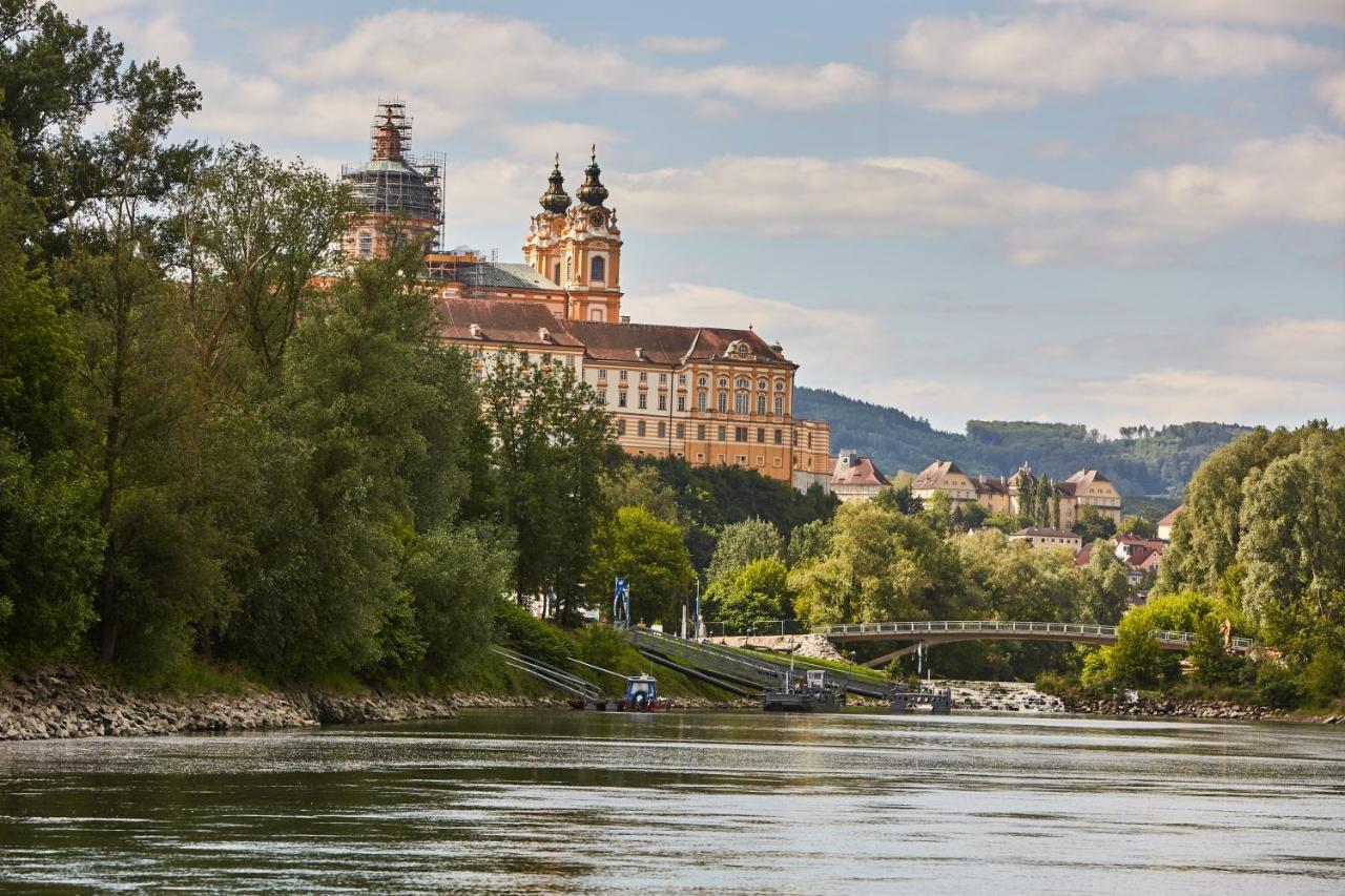 Hotel Donauhof Emmersdorf an der Donau Bagian luar foto