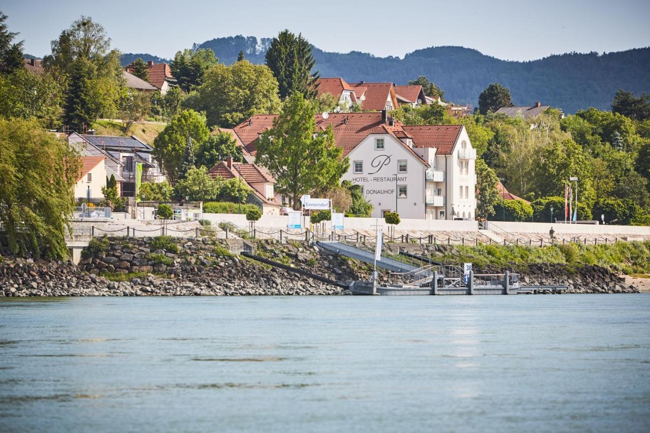 Hotel Donauhof Emmersdorf an der Donau Bagian luar foto